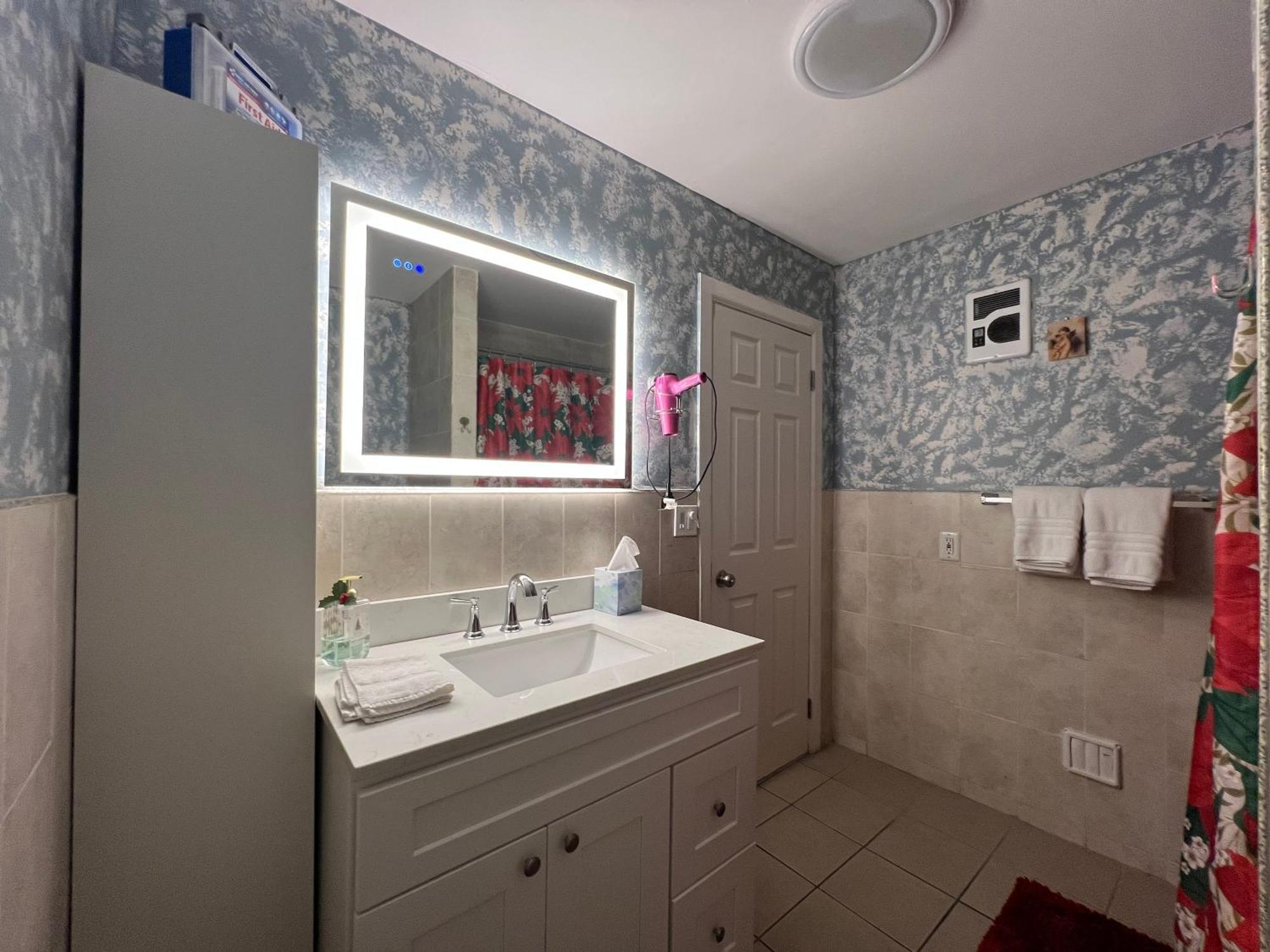3 Bedrooms In 2Nd Floor Modern Brooklyn Home, Close To J Train New York Exterior photo